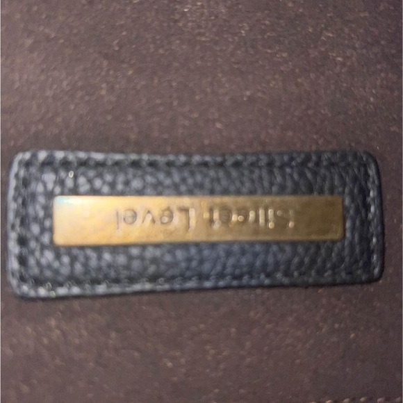 Street level black clutch w/tassel - Picture 4 of 6